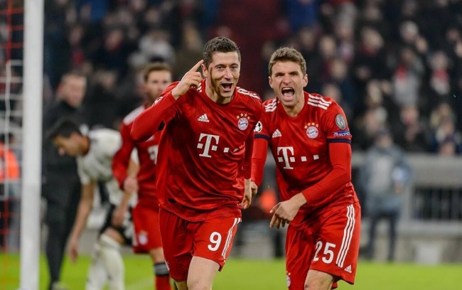 备受尊敬的 备受尊敬的